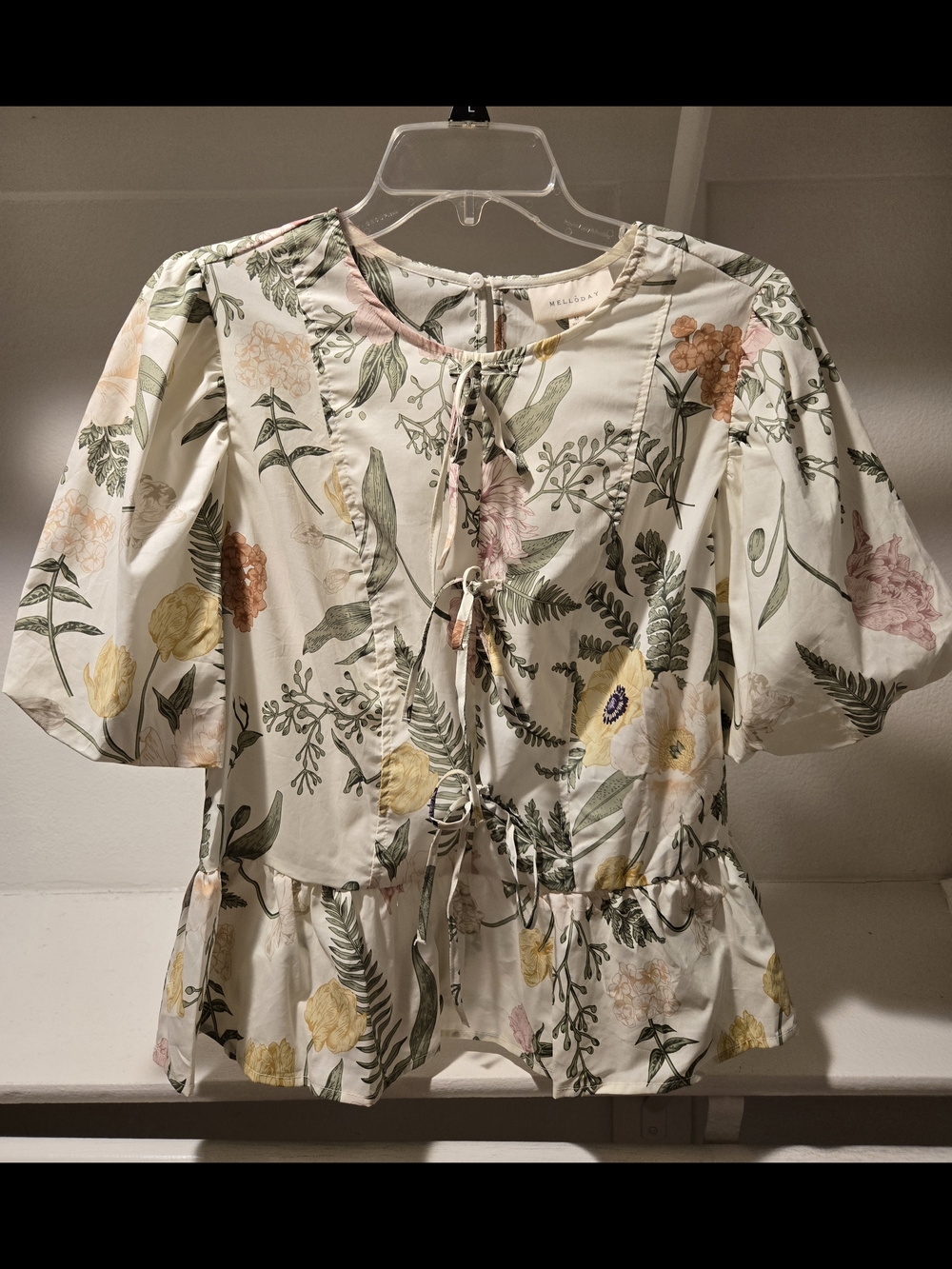 MELLODAY Floral Puff-Sleeve Tie-Front Top With Botanical Print - Picture 6 of 6